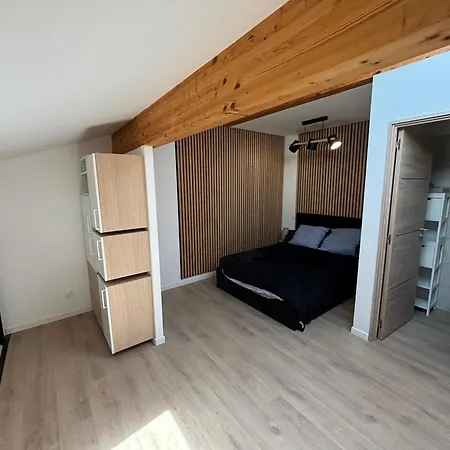 La Marana - 1 Minute Des Plages - Proche Bastia Aeroport - T2 Entierement Neuf Avec Cuisine Equipee Lucciana (Corsica)