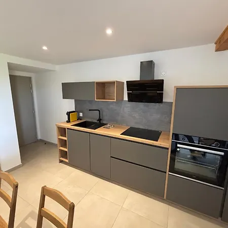 Apartment La Marana - 1 Minute Des Plages - Proche Bastia Aeroport - T2 Entierement Neuf Avec Cuisine Equipee Lucciana (Corsica)