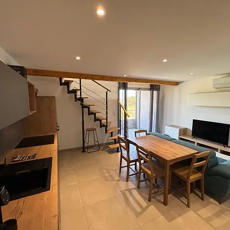 Apartment La Marana - 1 Minute Des Plages - Proche Bastia Aeroport - T2 Entierement Neuf Avec Cuisine Equipee